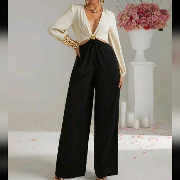 High-End Women's Jumpsuit, Suitable For Spring Festival, Valentine's Day - Picture 1 of 4